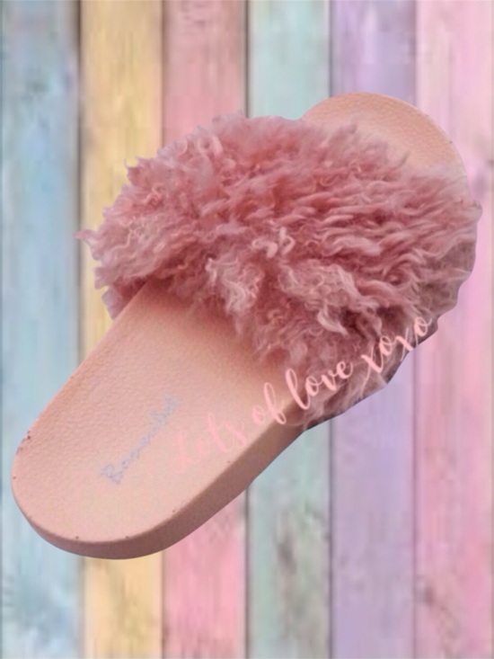 Bonnibel Shoes - Bonnibel Blush Pink Fuzzy Faux Fur Non-Slip Slide Sandal Shoes NEW